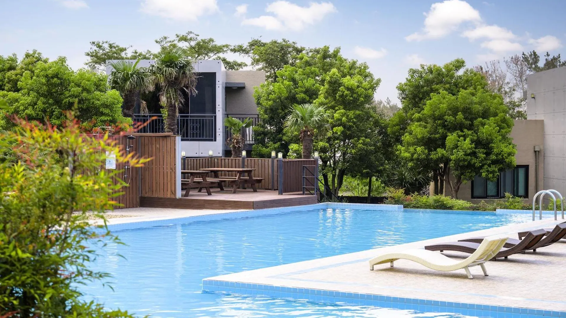 Jeju Aewol Hongsland Pension