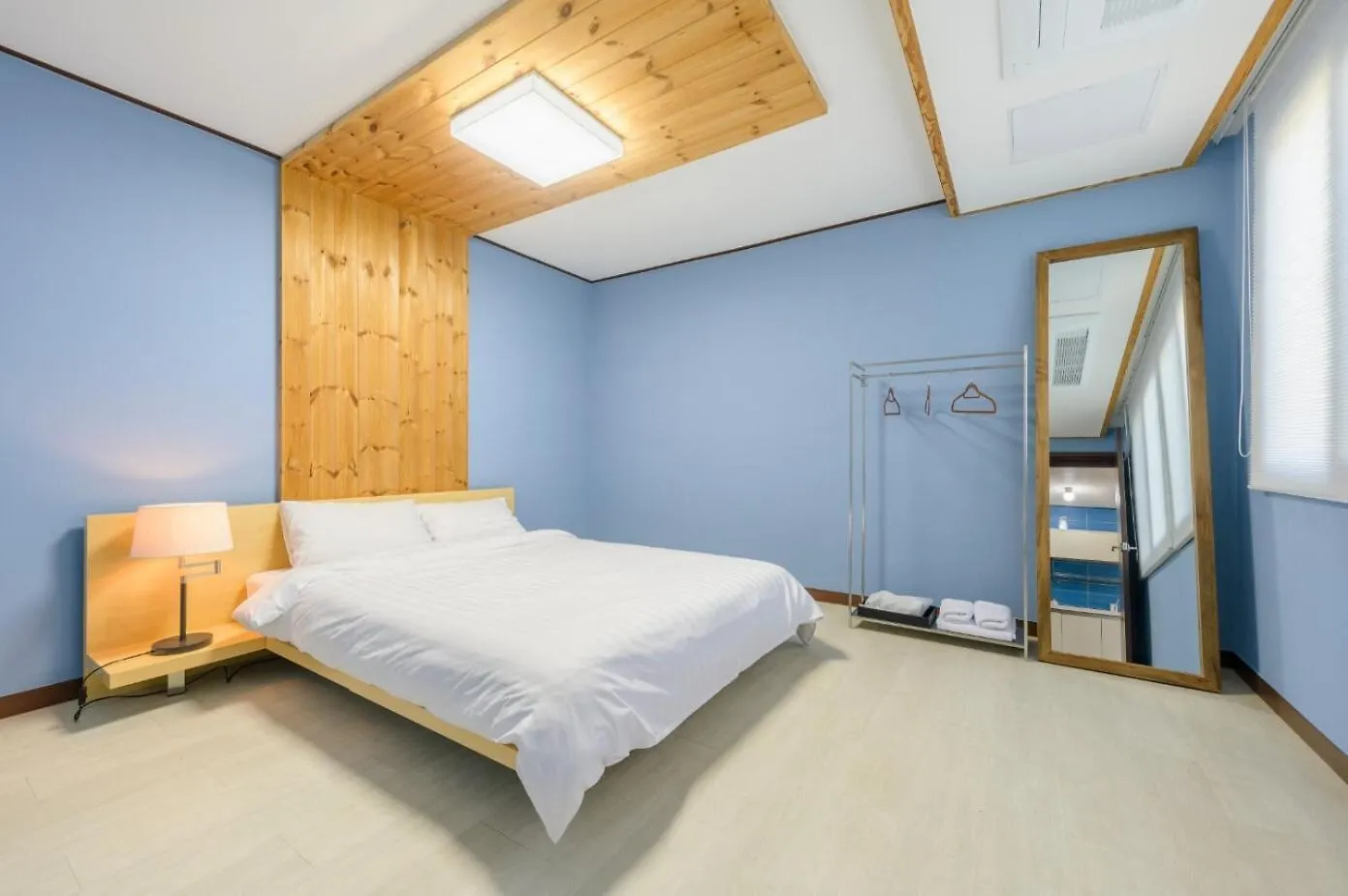 Jeju Aewol Hongsland Pension 0*,
