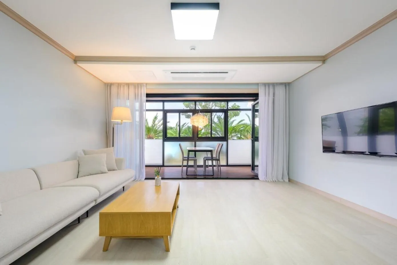 Jeju Aewol Hongsland Pension 0*,  韩国